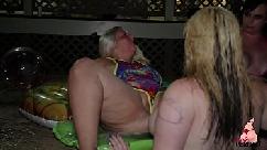 Sexy pawgs virgo and big booty friends eat pussy poolside
